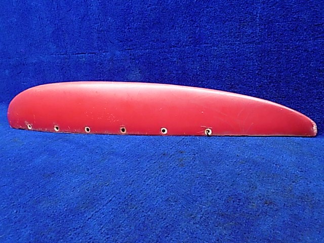 CF95620-07 Globe Fiberglass LTD - Tip-Stabilator (Fiberglass) (Cracked) See details.